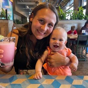 Meet your Posher, Adriane